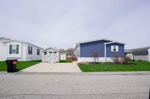107 Gardens Blvd NW, Grand Rapids, MI 49534 - Photo 1