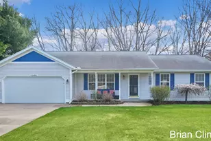 13452 152nd Ave, Grand Haven, MI 49417 - Photo 1