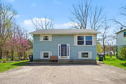 630 E Saint Joseph Street, Paw Paw, MI 49079 - Photo 1