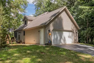 27348 Manstrom Dr, Lawton, MI 49065 - Photo 1
