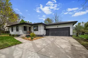 78 Lakeside Dr NE, Grand Rapids, MI 49503 - Photo 1