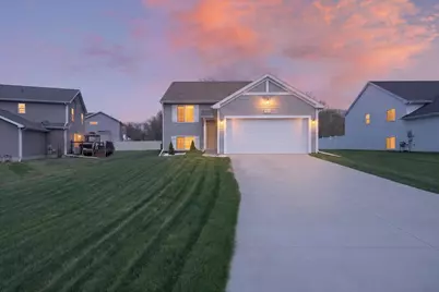 603 Independence Avenue, Jackson, MI 49201 - Photo 1