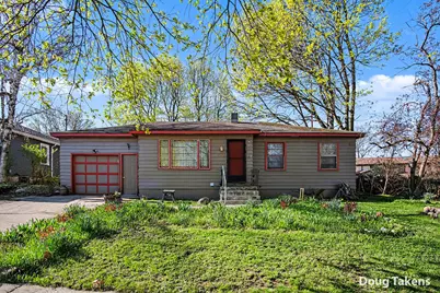 402 Shirley Street NE, Grand Rapids, MI 49503 - Photo 1