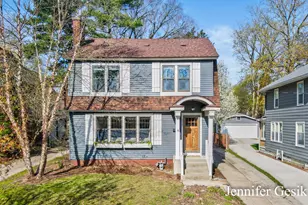 215 Glenhaven Ave NW, Grand Rapids, MI 49504 - Photo 1