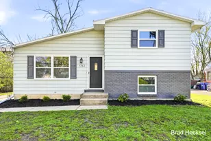 1742 Woodlawn Ave SE, Grand Rapids, MI 49506 - Photo 1