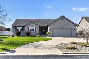 4683 Fieldstone Ln, Saginaw, MI 48603 - Photo 1