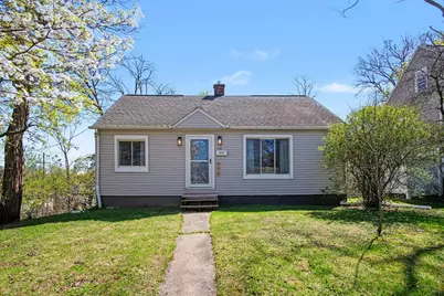956 College Avenue NE, Grand Rapids, MI 49503 - Photo 1