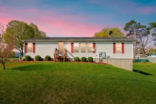 104 Seneca St, Decatur, MI 49045 - Photo 1