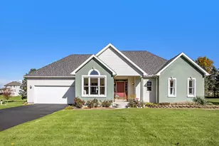 18 W Suttons Ridge, Battle Creek, MI 49014 - Photo 1