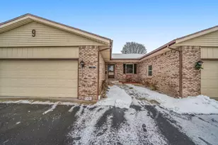 1852 Elizabeth Ln, Jenison, MI 49428 - Photo 1