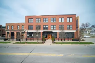 86 Washington St, Manistee, MI 49660 - Photo 1