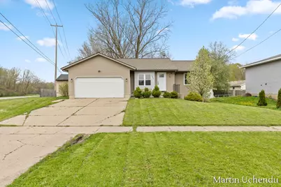 4359 W Grand Boulevard NW, Grand Rapids, MI 49534 - Photo 1