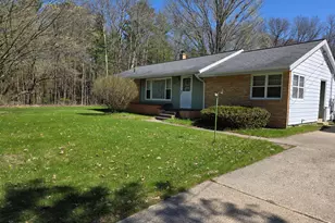 288 Park St, Newaygo, MI 49337 - Photo 1