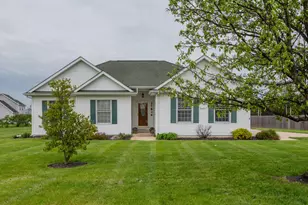 27836 Manchester Cir, Paw Paw, MI 49079 - Photo 1