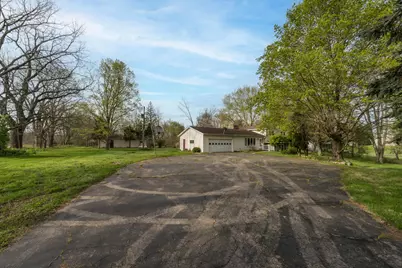 9027 W V Avenue, Schoolcraft, MI 49087 - Photo 1