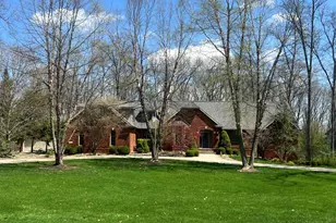 4871 Country Ln, Jackson, MI 49201 - Photo 1