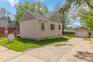 2027 Towner Ave SW, Grand Rapids, MI 49507 - Photo 1