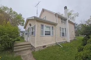 324 Potter St, Cement City, MI 49233 - Photo 1