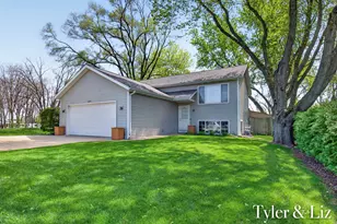 10298 Gordon St, Zeeland, MI 49464 - Photo 1