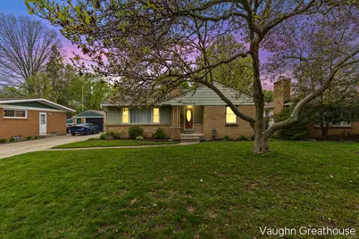1501 Carlton Avenue NE, Grand Rapids, MI 49505 - Photo 1