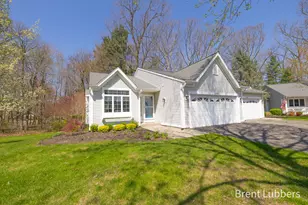 308 Winter Oaks Dr W, Holland, MI 49424 - Photo 1