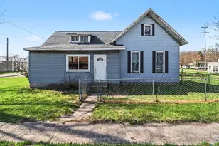 693 Mee St, Manistee, MI 49660 - Photo 1
