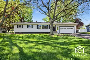 1860 Santa Maria Dr, Stevensville, MI 49127 - Photo 1
