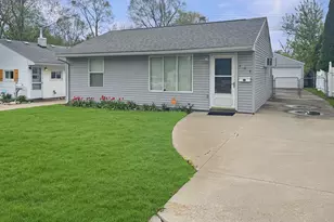 204 W Ypsilanti Ave, Pontiac, MI 48340 - Photo 1