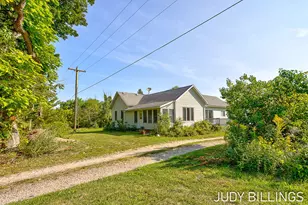 1317 68th St, South Haven, MI 49090 - Photo 1