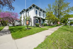 922 Main St, Saint Joseph, MI 49085 - Photo 1