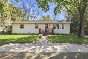 17 S Willard St, New Buffalo, MI 49117 - Photo 1
