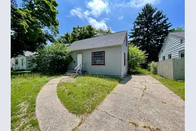 885 Oak Avenue, Muskegon, MI 49442 - Photo 1