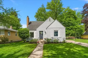 1331 Hillcrest Ave NW, Grand Rapids, MI 49504 - Photo 1
