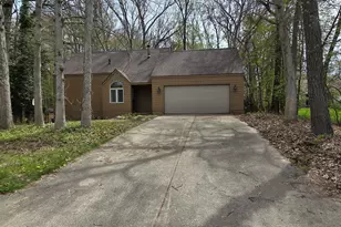 15460 Kelly St, Spring Lake, MI 49456 - Photo 1
