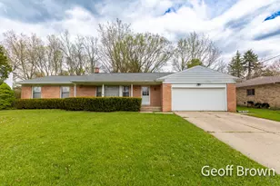1705 Kendall St SE, Grand Rapids, MI 49508 - Photo 1