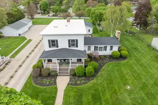 1757 4th St NW, Grand Rapids, MI 49504 - Photo 1