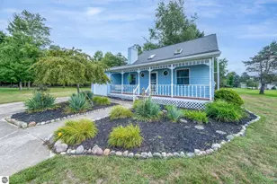 10197 E Royal Rd, Stanwood, MI 49346 - Photo 1