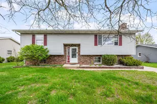 1012 Loudon St, Big Rapids, MI 49307 - Photo 1