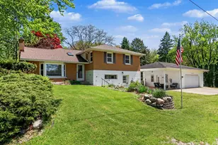 69193 Center St, Paw Paw, MI 49079 - Photo 1