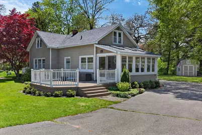 3130 S Lakeshore Drive, Saint Joseph, MI 49085 - Photo 1