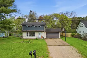 413 W Church Ave, Reed City, MI 49677 - Photo 1