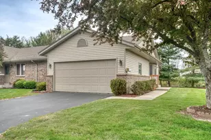 1037 Country Gardens NW, Grand Rapids, MI 49534 - Photo 1