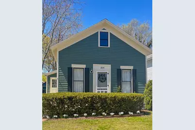 309 N Robert Street, Ludington, MI 49431 - Photo 1