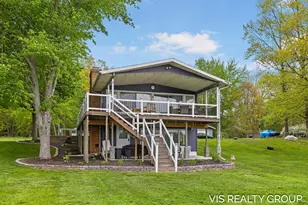 46611 Vine Ave, Bloomingdale, MI 49026 - Photo 1