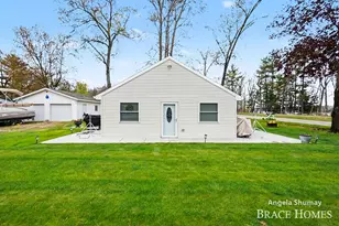 1653 S Beech Ave, White Cloud, MI 49349 - Photo 1