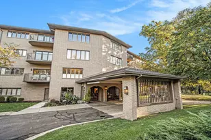 4040 Greenleaf Cir, Kalamazoo, MI 49008 - Photo 1