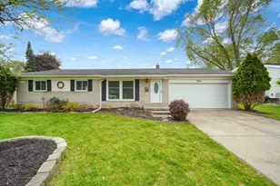 584 Birchwood St, Jackson, MI 49203 - Photo 1