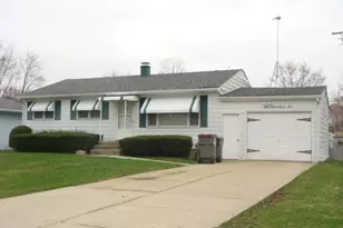 606 Faircrest Ave NW, Grand Rapids, MI 49534 - Photo 1