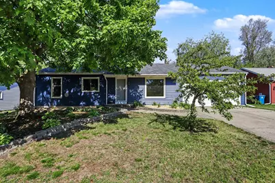 34 Thorncroft Avenue, Battle Creek, MI 49017 - Photo 1