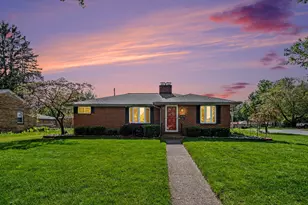 751 Larkspur Ave NW, Grand Rapids, MI 49504 - Photo 1
